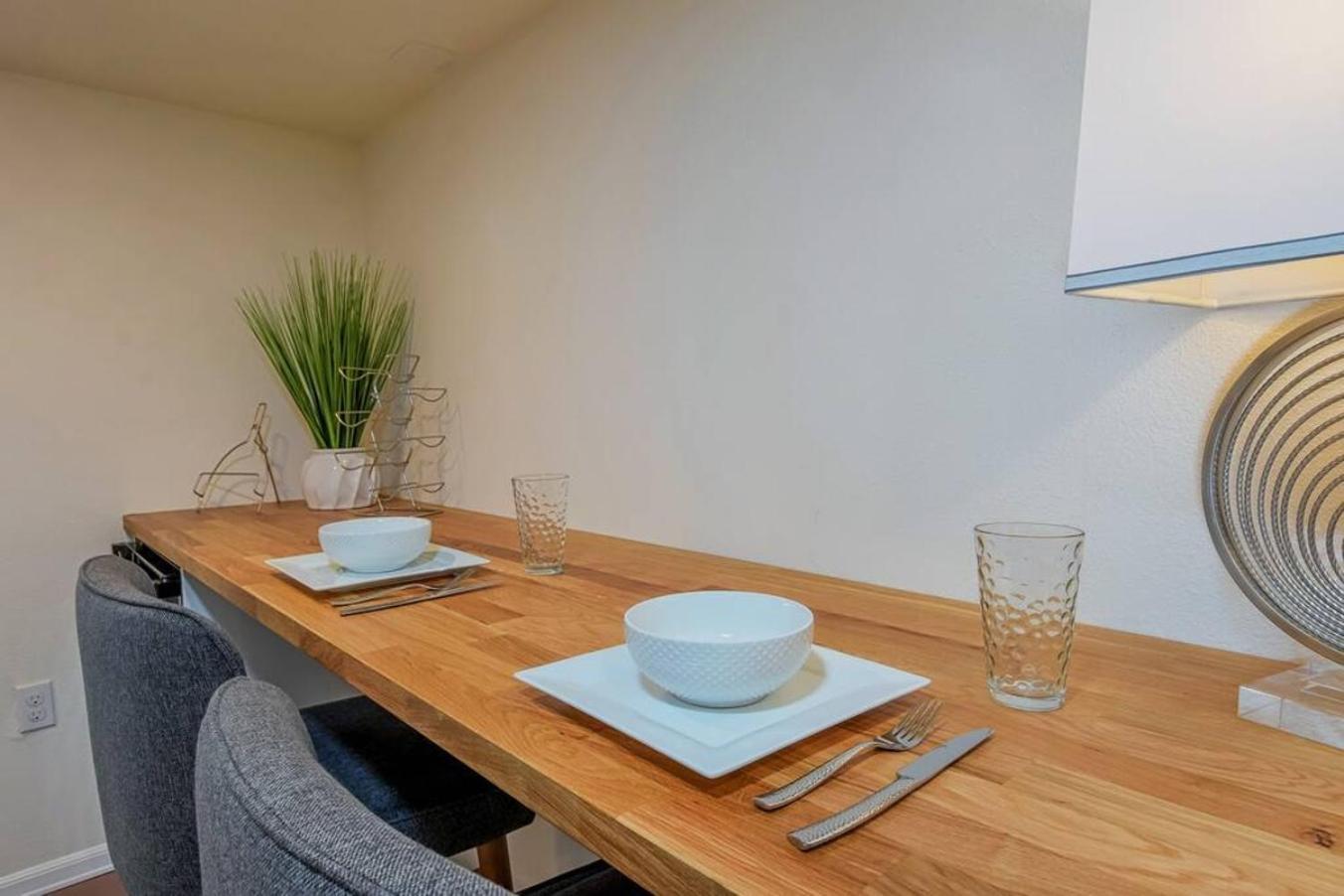 Private New Garden Apartment W Hot Tub 카마스 외부 사진